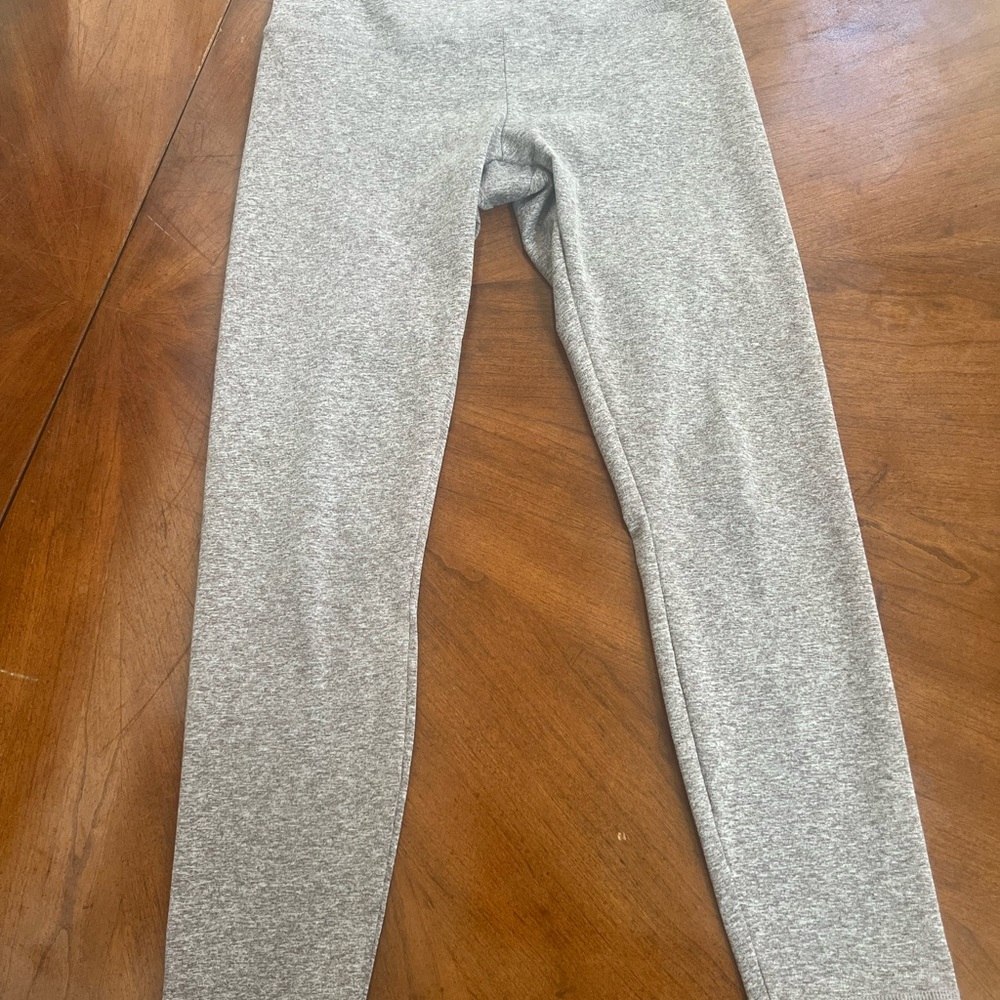Gray leggings